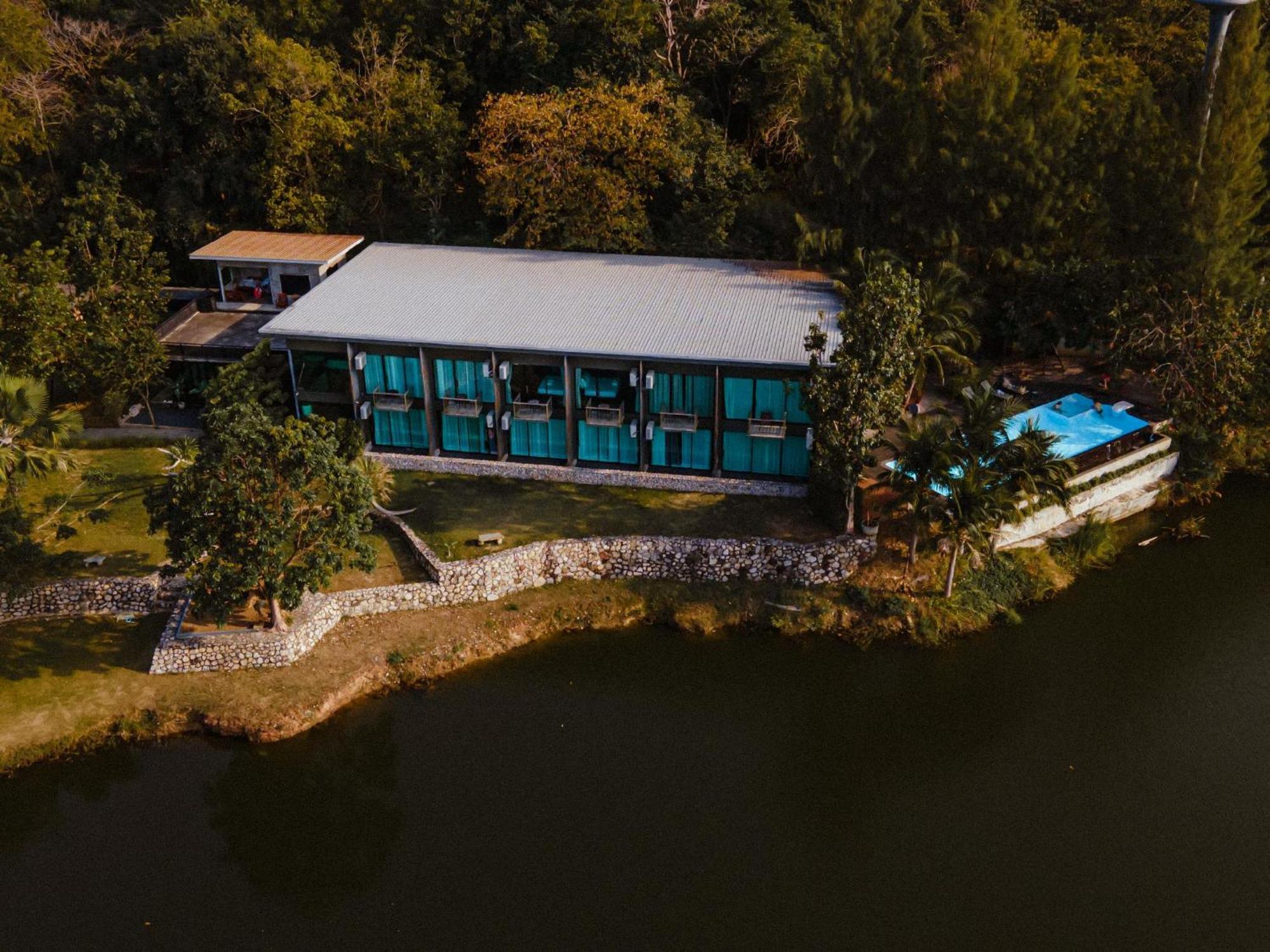 Hotel Inlaya Ratchaburi Exteriér fotografie