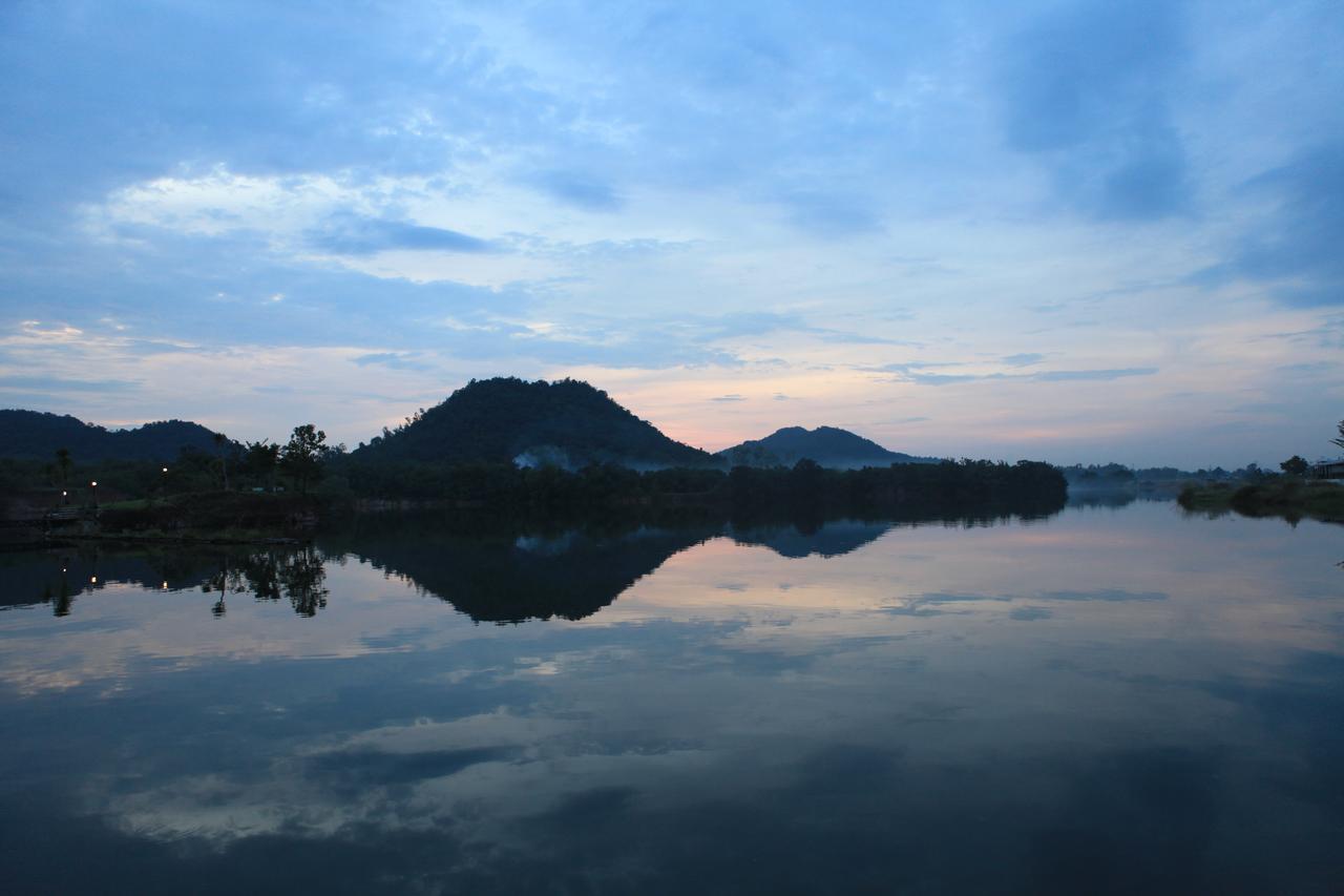 Hotel Inlaya Ratchaburi Exteriér fotografie