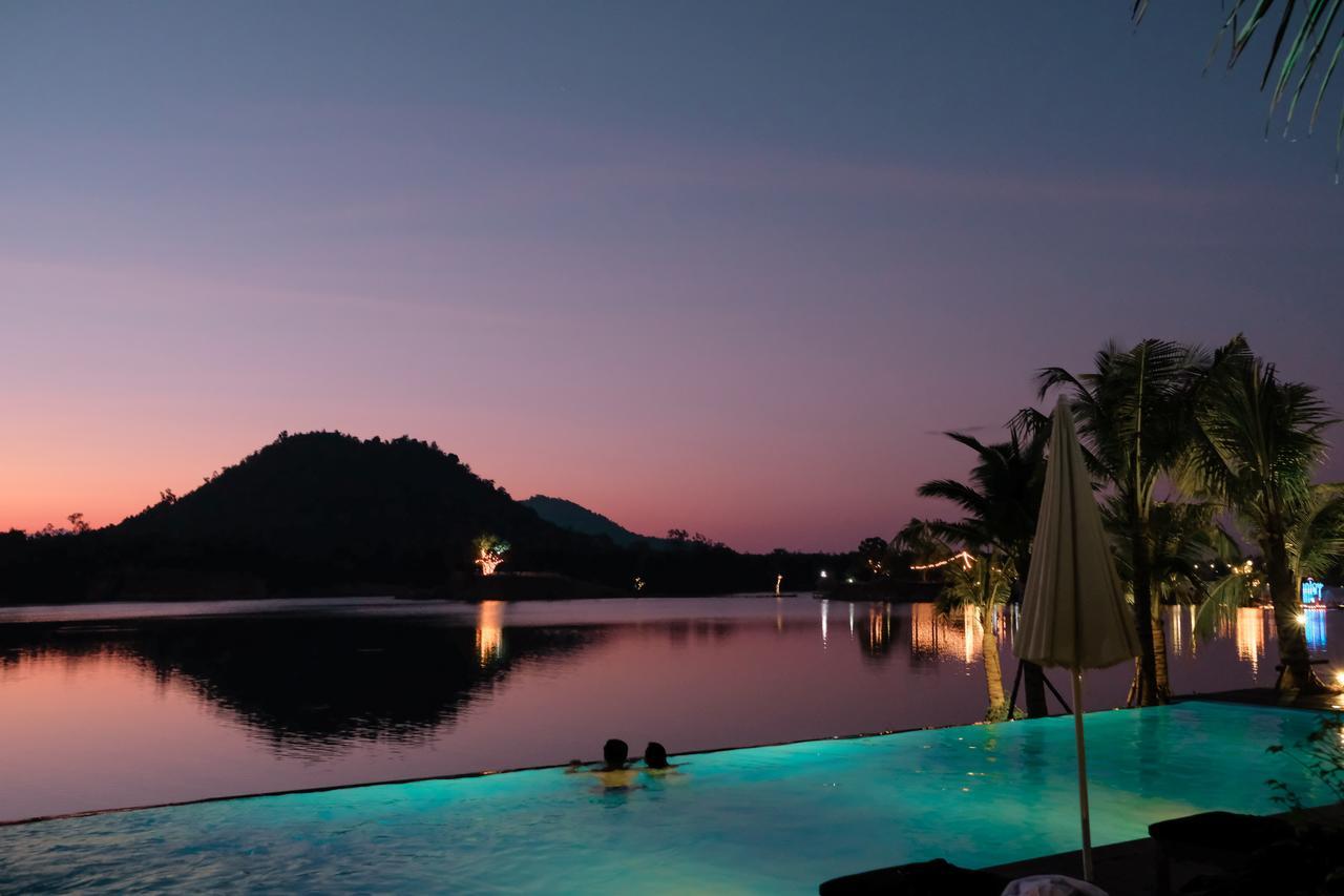 Hotel Inlaya Ratchaburi Exteriér fotografie